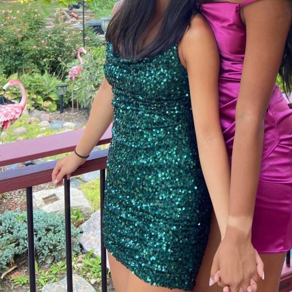 windsor green sequin mini dress - Picture 2 of 4